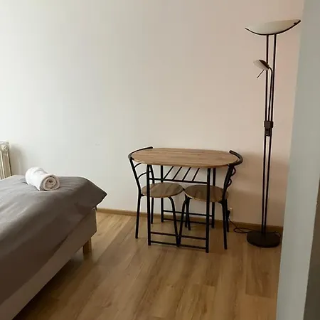 Przytulny Apartament Z Bezplatnym Parkingiem *