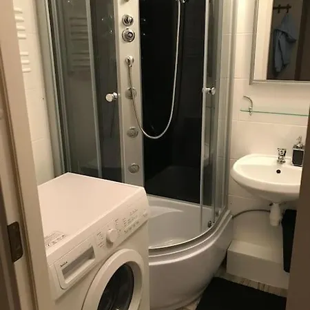 Przytulny Apartament Z Bezplatnym Parkingiem * Olsztyn (Warmian-Masurian)